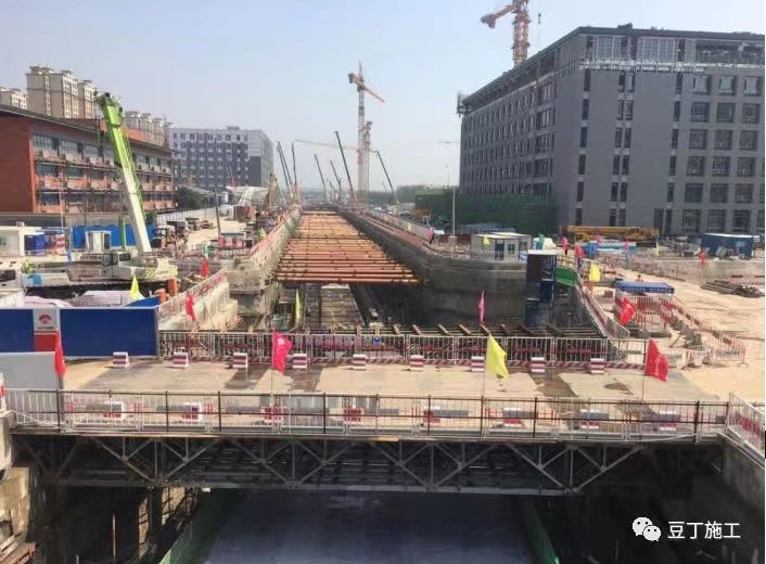 北京城市副中心综合管廊基槽回填